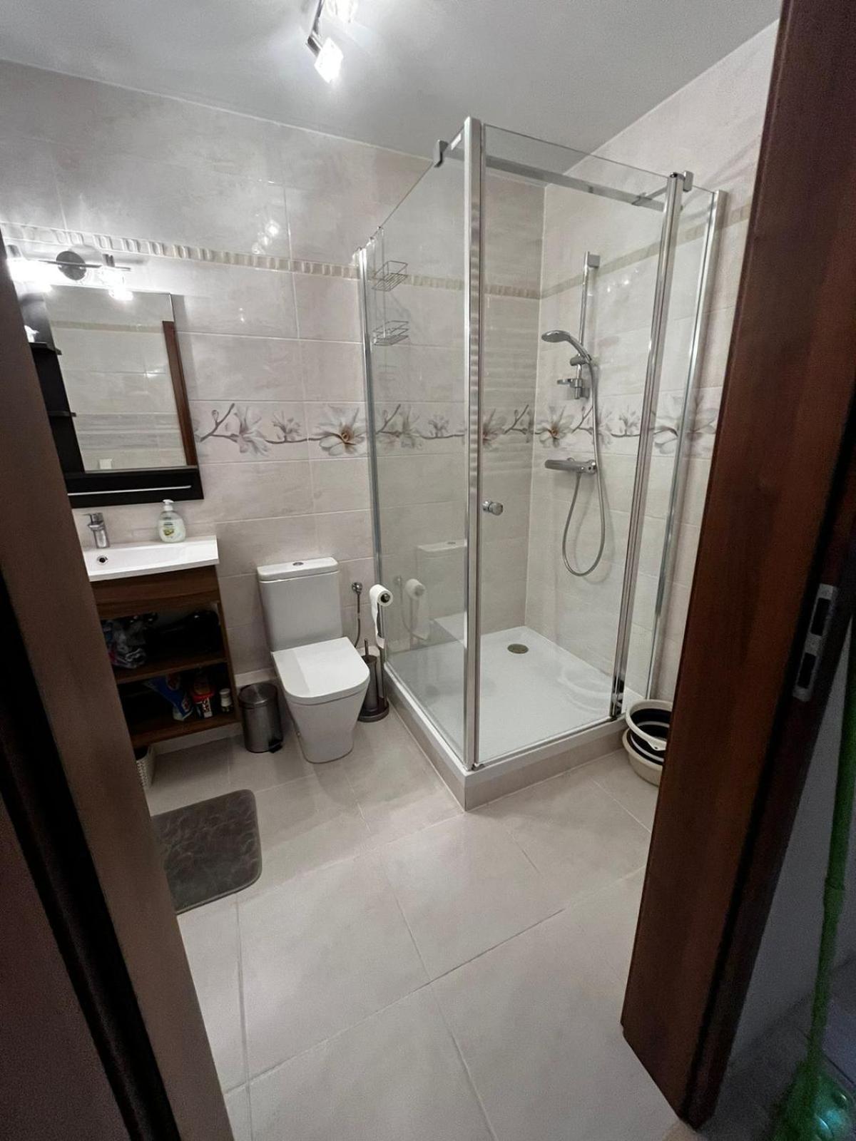 Cozy Corner: Apartment With Wifi And Private Balcony 弗罗茨瓦夫 外观 照片